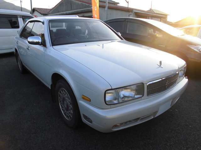 セドリックセダン3.0 V30Eブロアム