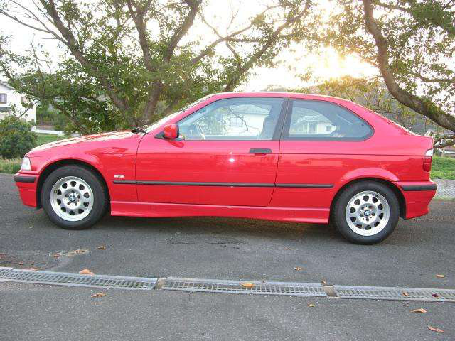 3シリーズハッチバック318ti セレクション