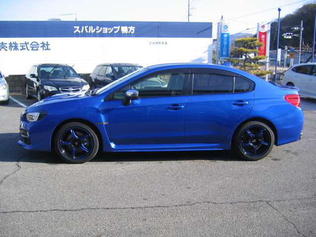 WRXS4 2.0 GT-S アイサイト 4WD
