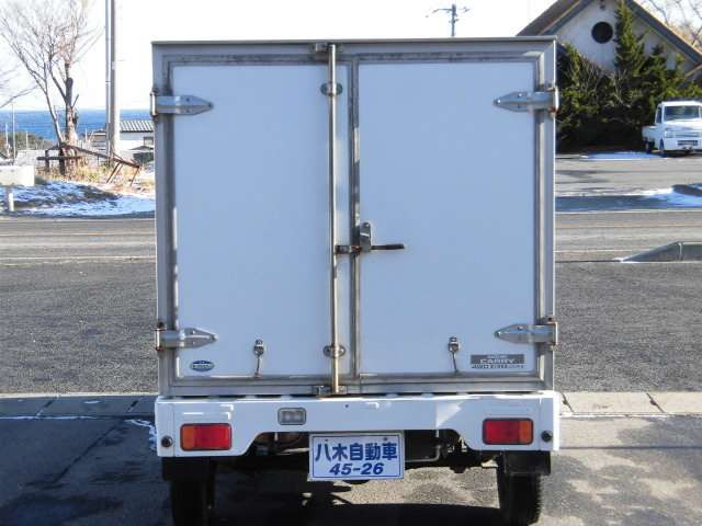 キャリイ保冷車