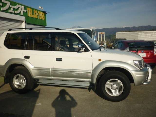ランドクルーザープラド3.0 TX リミテッド ディーゼル 4WD