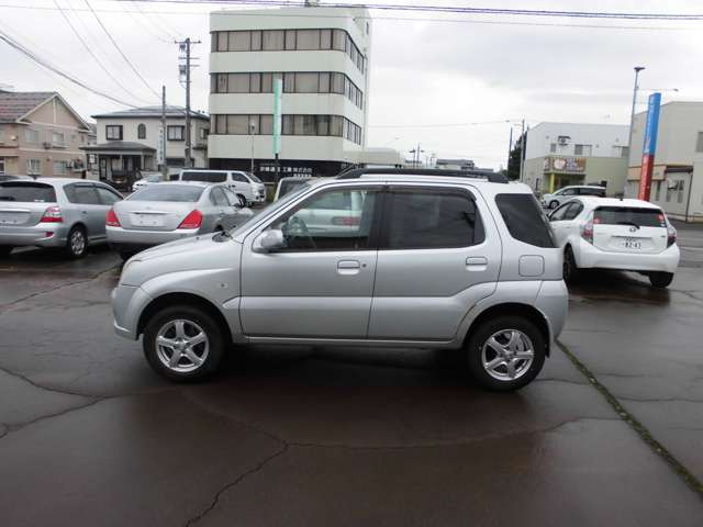 クルーズ1.3 X 4WD