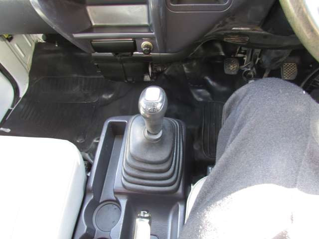 4WD5���~�b�V�����B