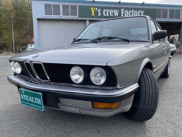 5シリーズセダン520i