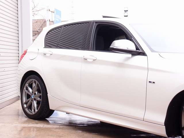 �S���ł��䐔�̏��Ȃ�BMW135I M�X�|�[�c�̓��ɁB����HDD�i�r�Q�[�V�����ɍ��v�V�[�g�A�T�����[�t�t���͑S���ł����䂵���f�ڂ���Ă��炸�A�ߋ��Ԍ��������L�^���S�Ďc���Ă���܂�