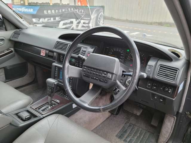 ③シーマ 日産： NISSAN HERITAGE COLLECTION｜グロリア シーマ タイプII