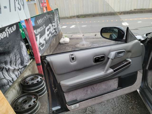 日産 シーマ 3.0 タイプII リミテッドAV 本革シート 83.0万円