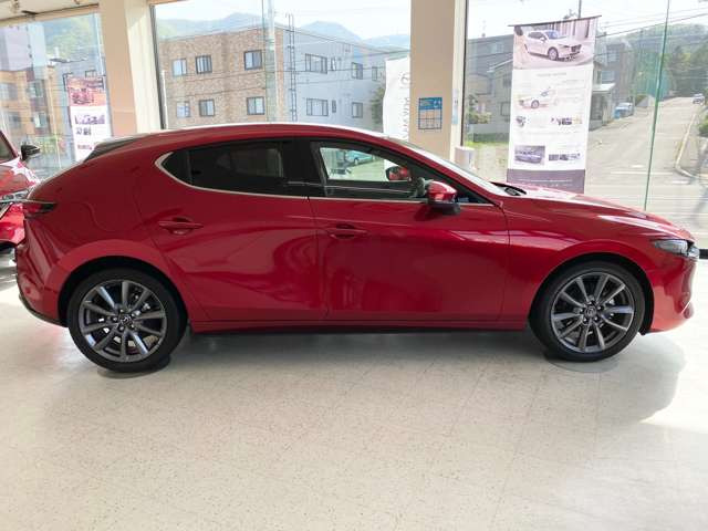 ���f���J�[�̊@(����)�R���Z�v�g���A�قƂ�ǂ��̂܂܌����g�p�ƂȂ��Ă���f�U�C����