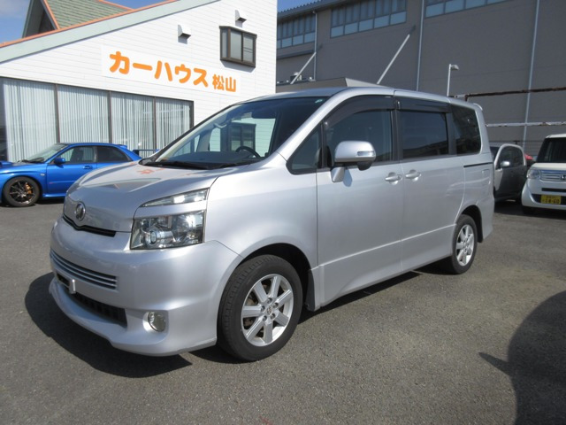 ヴォクシー2.0 ZS 4WD