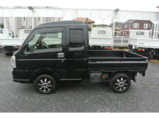 数ある車両の中から当社の展示車をご覧になって頂き誠にありがとうございます♪