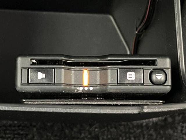 �y�I�y���[�V�����L�[�z�J�o����|�P�b�g�ɓ��ꂽ�܂܂ł��h�A�̎{���E�������\�ȃX�}�[�g�L�[�𑕔��B�G���W���̃I���E�I�t�����J�M�����o���K�v����������Ƃ��Ă��֗��ł���