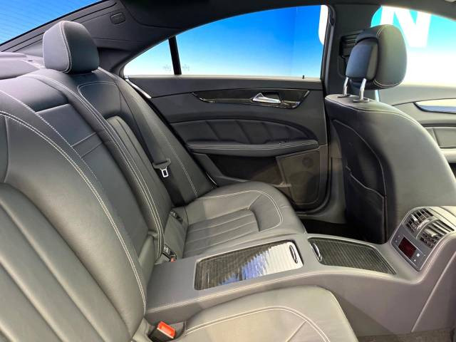 ���n���h�����̃X�������Ȃ��A���ꂢ�ȏ�Ԃ��ێ����Ă���܂��B�e�X�C�b�`���̓�����m�F�ς݂ł��B