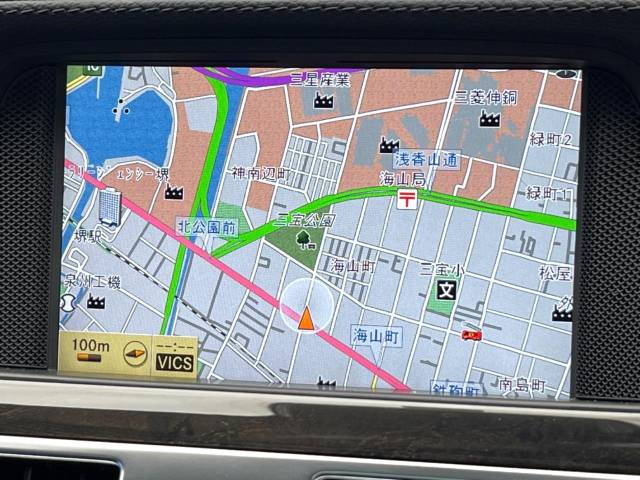 ��HDD�����i�r:��̊��̂���i�r�́A����������ԓ������o���Ă���܂��BBluetooth�Đ��ȂǃI�[�f�B�I�@�\���[�����Ă���܂��̂ŁA�^�]�����y���߂܂���