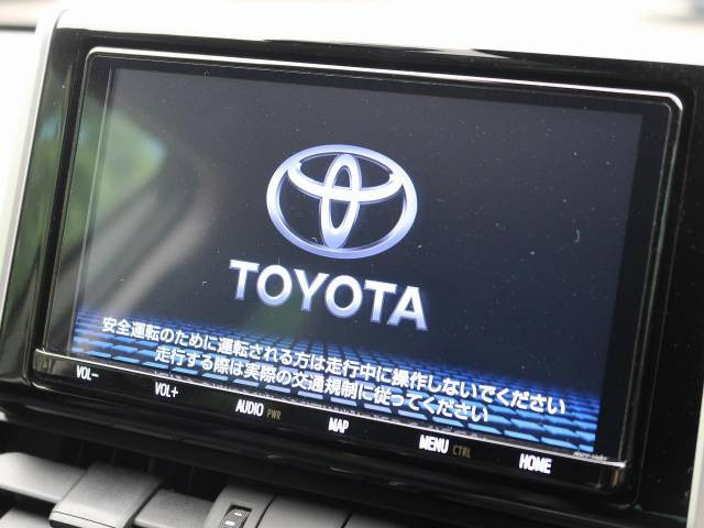 �y�f�B�[���[�����i�r�z�C���e���A�ɗn�����ރX�^�C���b�V���ȁu��p�݌v�v���[�J�[�i�r�𑕔��􎋔F���⑀�쐫�ȂǊ�{���\�ɂ��D��A���㎿�ȃJ�[���C�t�����y���݂��������܂��B