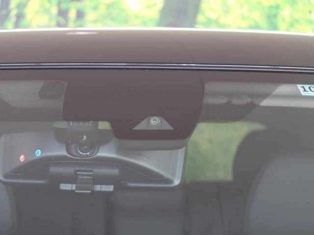 �y�v���p�C���b�g�z�������H�ł̒��������s���y��!!�a�؎��Ə��񑖍s�̃V�[���ŁA�A�N�Z���E�u���[�L�E�X�e�A�����O�������Ő��䂵�A�������^�]�̕��S���y�����Ă���܂���