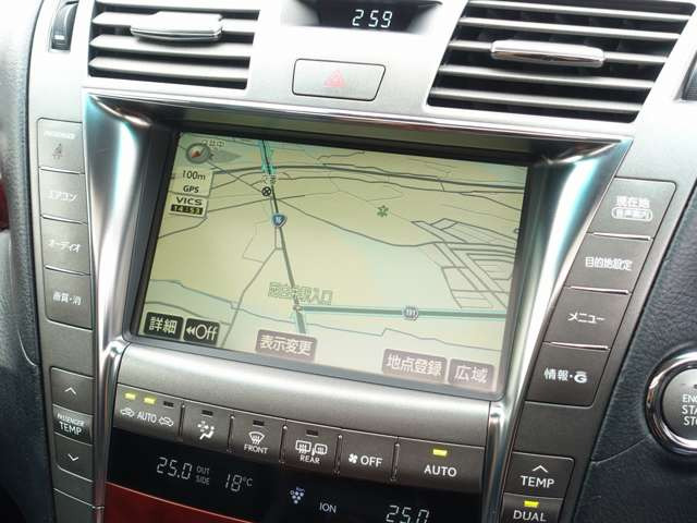 ����HDD�n�f�W�i�r�Q�[�V���������B�p�i�\�j�b�N���n�f�W�t���Z�O�`���[�i�[�𑕔����ATV�W�����p�[�ő��s���̃e���r�̎������\�ƂȂ�܂��BCD�����^���ADVD�Đ��\�ȍ����\���f��