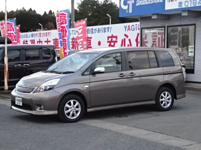 アイシス1.8 プラタナ 4WD