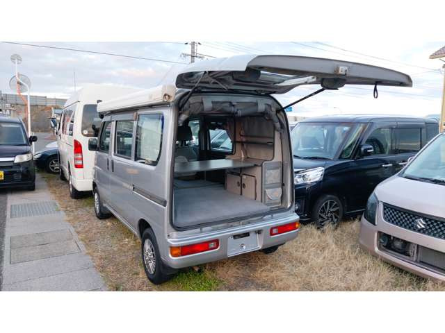 キャンピングカー!WHITEーHOUSE製!ホワイトハウス製!シンク!流し台!天井棚!オーニング付き!禁煙車!