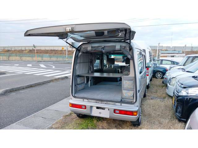 キャンピングカー!WHITEーHOUSE製!ホワイトハウス製!シンク!流し台!天井棚!オーニング付き!禁煙車!