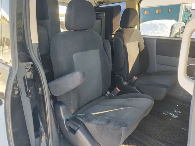 ���k�C����������{�S���ǂĂ�ł���g������Ђ��������܂��̂ŗ����\�ł��B��