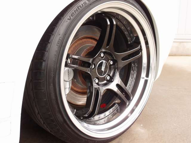 純正HDDナビゲーション/ETC/HIDライト/TEIN車高調/SSRプロフェッサーSPX19AW/タイヤ溝 残り8分山前後/フロントリップスポイラー センターカーボン/曙ブレーキキャリパー