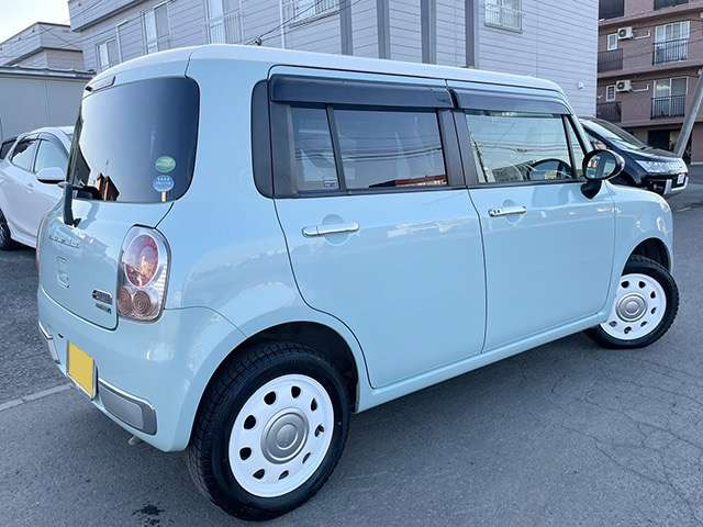 �y�����ԏ��ƂȂ� UV&IV �J�b�g�K���X�̗̍p�ɂ��A���˓����ɂ��W���W����}���Ă���܂�!