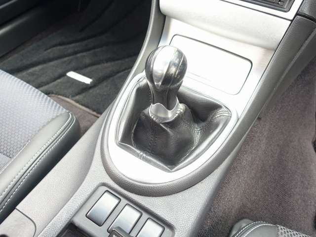 H23.2/H25.3/H27.3/H29.3/H30.4/H30.11クラッチディスク、シリンダー交換/H31.3/R2.4/R3.8各オイル交換、各ベルト交換、ステアリグギアボックス交換