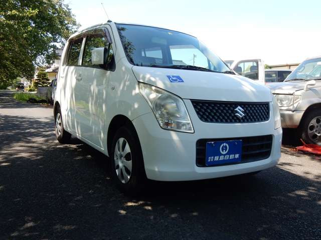 ワゴンRウィズ 車いす移動車 リヤシート付 電動固定式