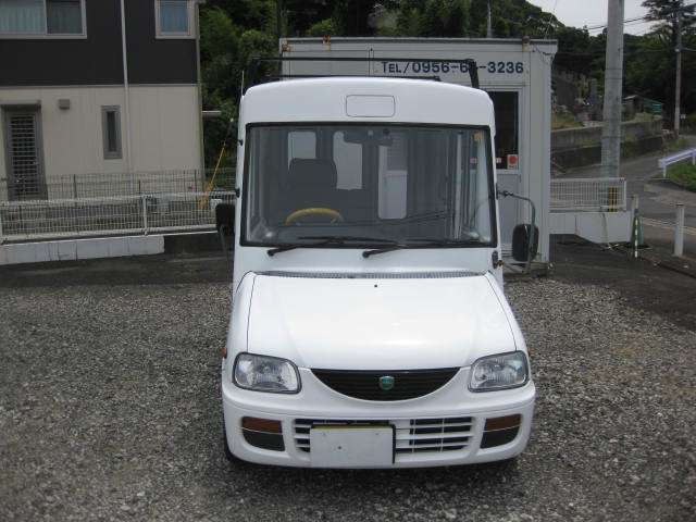 ミラウォークスルーバン