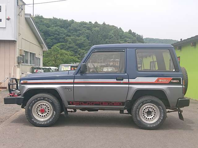 ブリザード2.4 LX ディーゼル 4WD