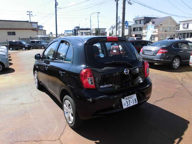 マーチ1.2 X FOUR 4WD