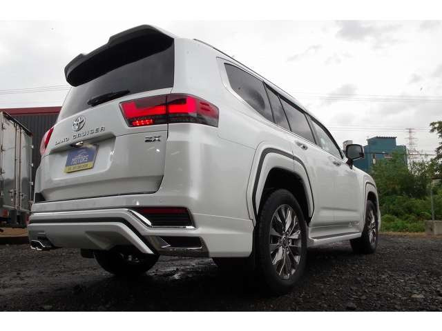 トヨタ ランドクルーザー300 3.3 ZX ディーゼル 4WD モデリスタ