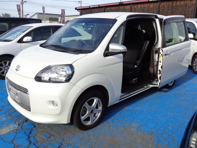 ポルテ1.5 F ア・ラ・モード 4WD