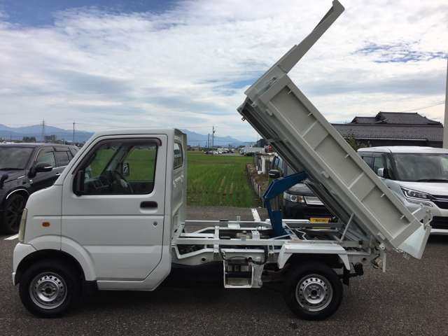 キャリイ頑丈ダンプ 4WD