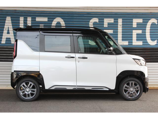 デリカミニT プレミアム 4WD