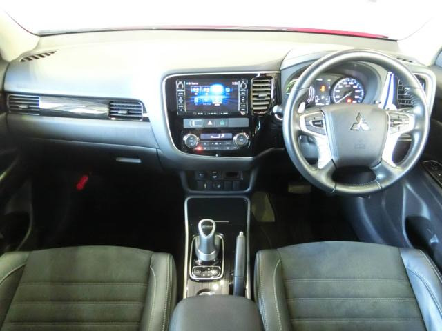 アウトランダーPHEV2.0 G ナビパッケージ 4WD