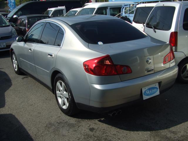 スカイライン2.5 250GT