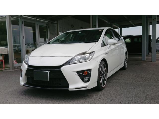 プリウス1.8 S ツーリングセレクション G's