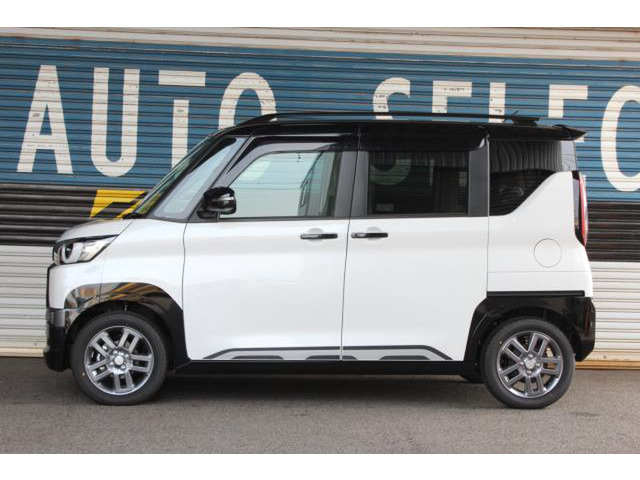 デリカミニT プレミアム 4WD