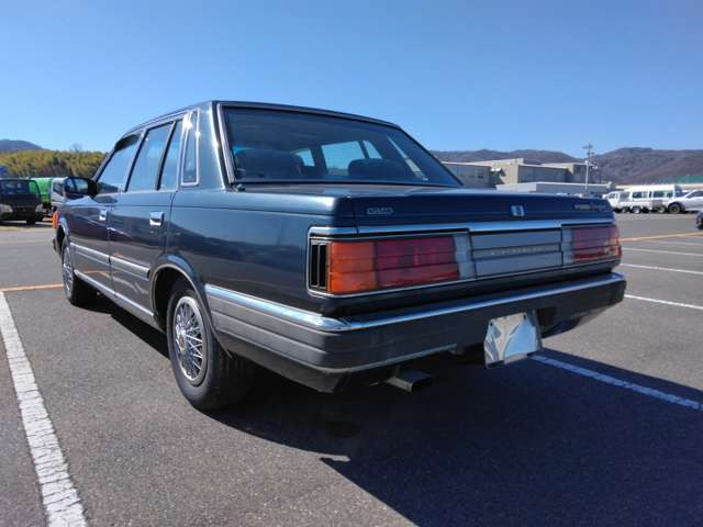 セドリックセダン2.0 ブロアム