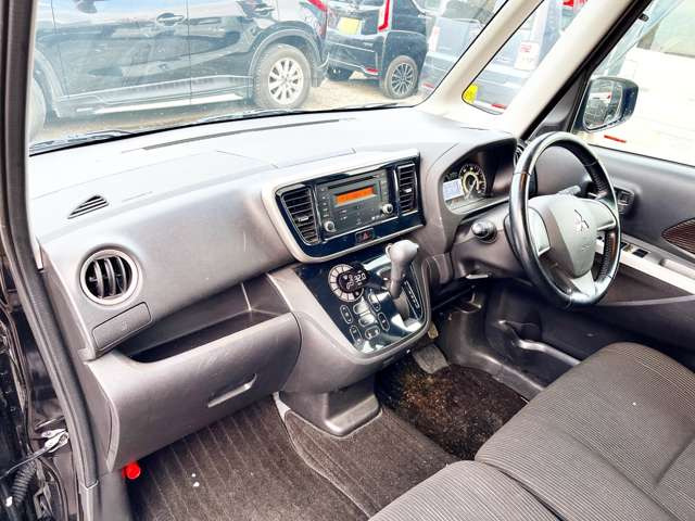 ●ネオドライブ函館支店●の中古車をご覧になって頂きありがとうございます!当店は国道5号線沿いに面しており、のぼりが目印となっております!