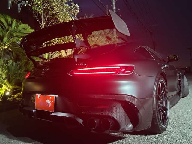 �����Z�f�XAMG�j�ォ�ĂȂ��p���t���Ȏs�̎Ԃł���o�͂�730�̗�(�J�^���O�l)��@���o���܂��B���̃G���W���T�E���h�������o��4�{�̃}�t���[!!!