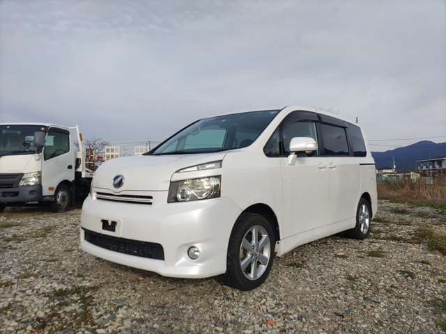 ヴォクシー2.0 X Lエディション