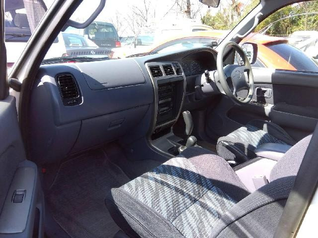 ハイラックスサーフ2.7 SSR-V リミテッド 4WD