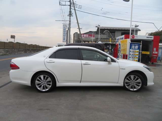 ���[�ԑO�ɂ͓_���A�����A���[���N���[�j���O�A������ƁA�Ńs�J�s�J�̏�Ԃł̔[�Ԃ�S�����Ă���܂�!