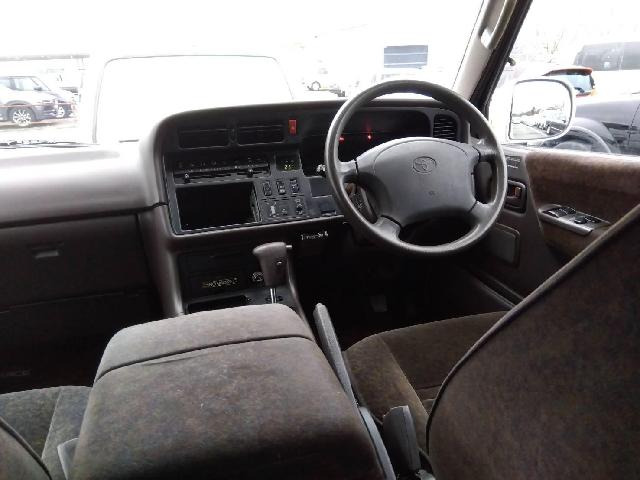 ハイエース3.0 スーパーカスタムリミテッド ミドルルーフ ディーゼル 4WD