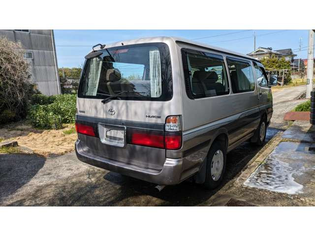 ハイエース3.0 スーパーカスタム セミミドルルーフ ディーゼル