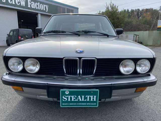 5シリーズセダン520i