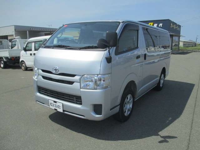 レジアスエース3.0 DX ロング ディーゼル 4WD