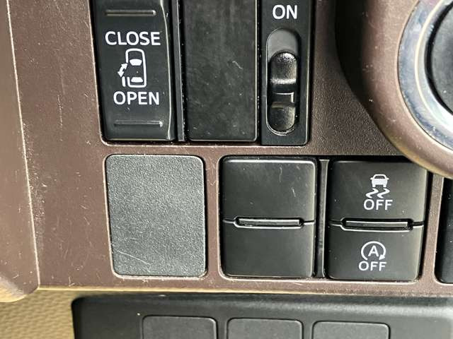 �㕔�X���C�h�h�A�J����\